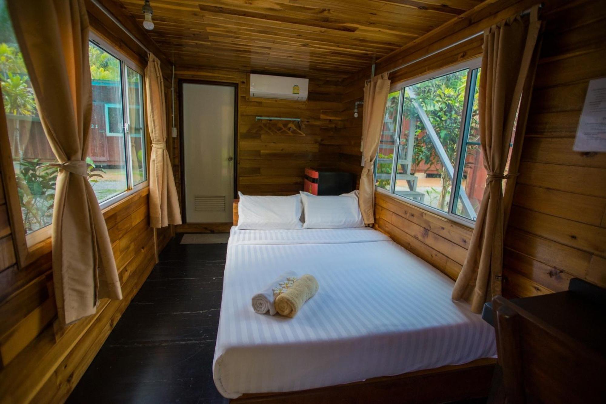 The Camper Lodge Khao Sok Ban Bang Bon Exteriér fotografie