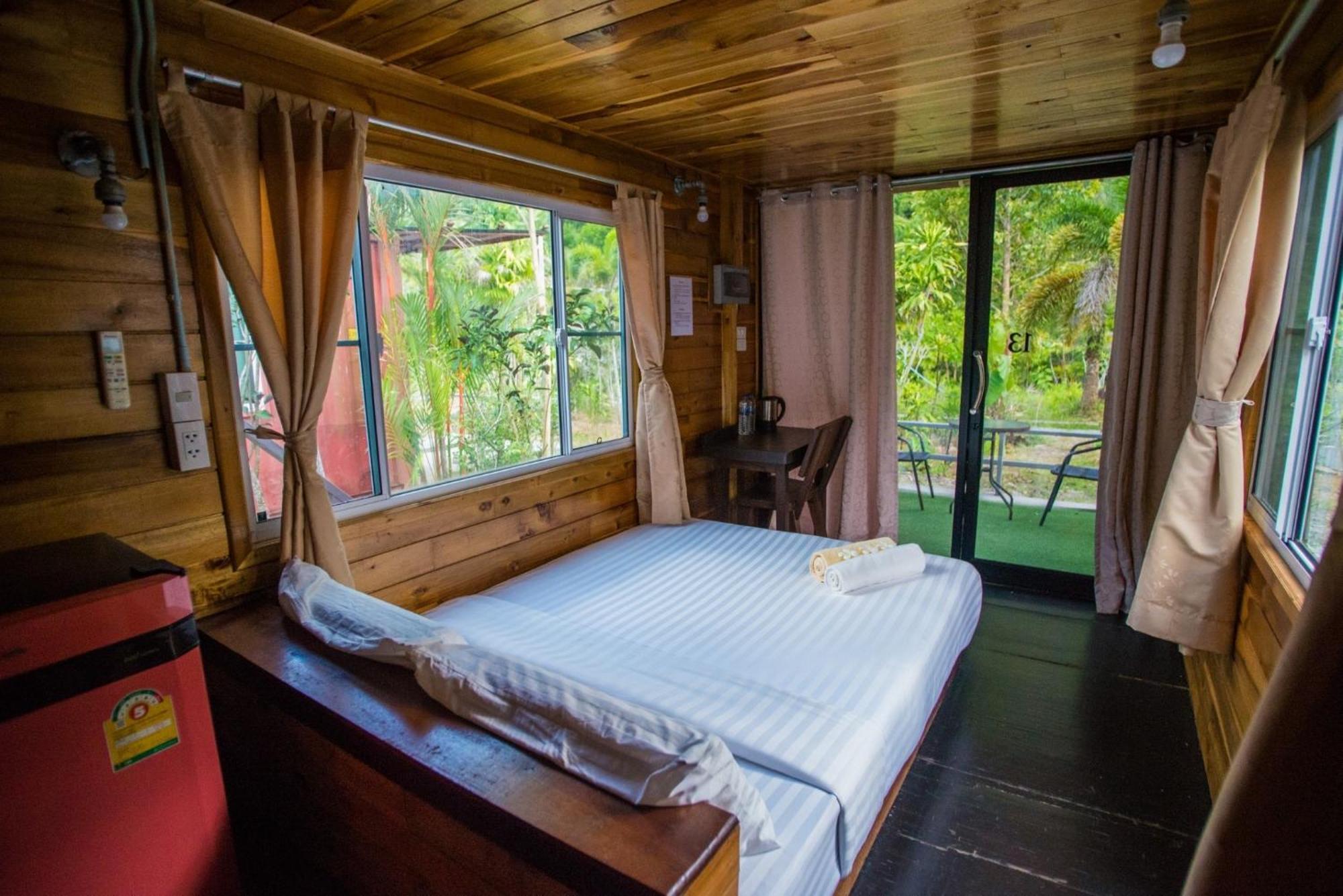 The Camper Lodge Khao Sok Ban Bang Bon Exteriér fotografie